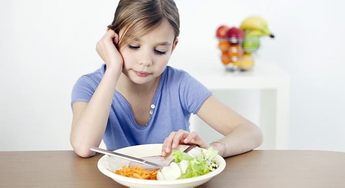 دلایل سوء تغذیه در کودکان و نوزادن